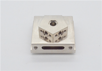 五軸CNC加工給企業(yè)帶來優(yōu)勢！